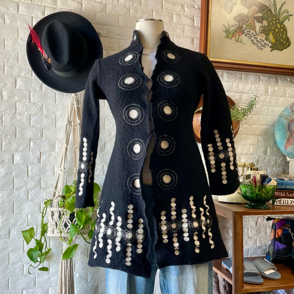 Vintage CLOTHES BY REVUE Bohemian Abstract Embroidered Long 100% Wool Jacket